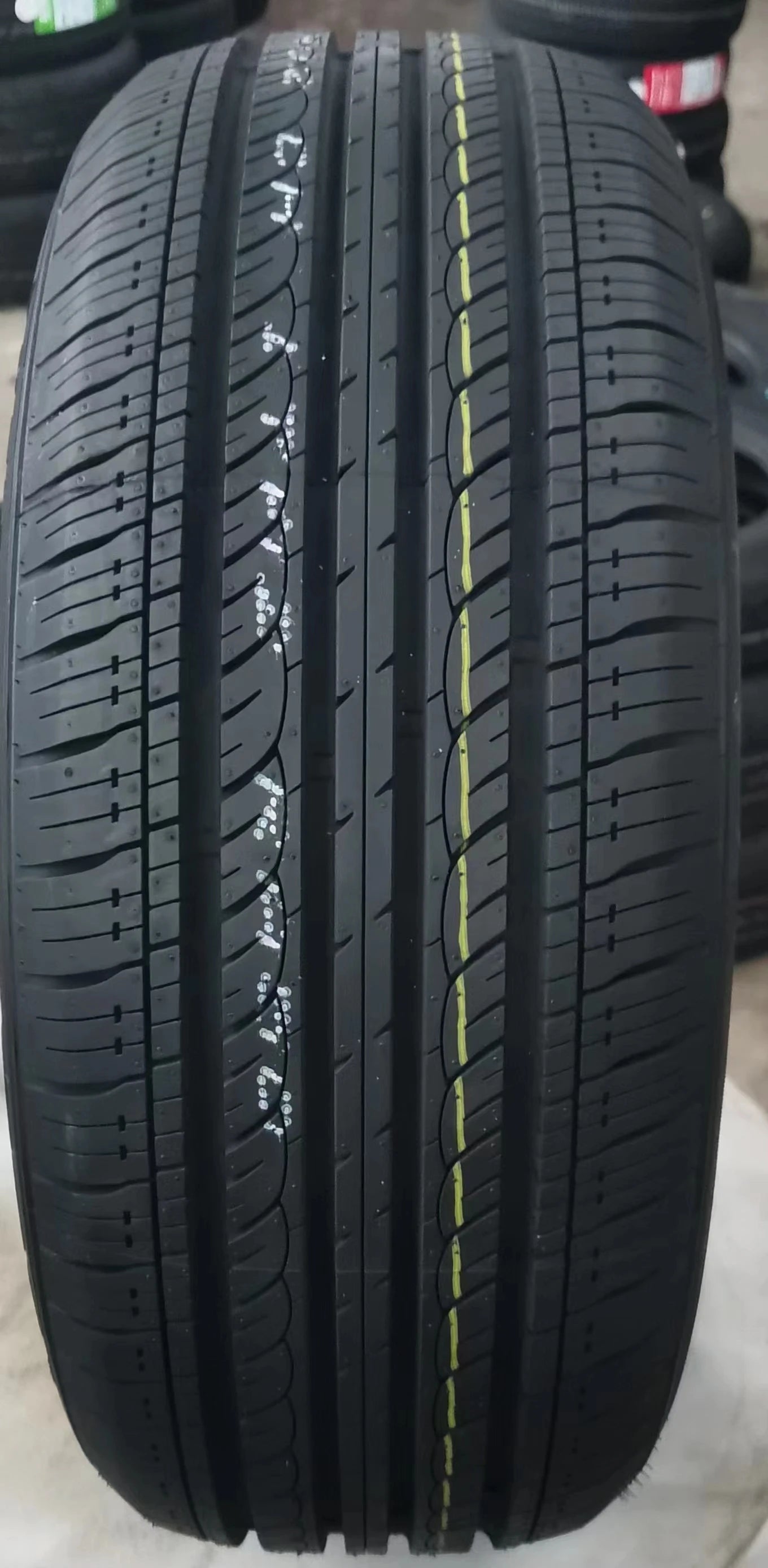 Brand New Wholesale Radial Tubeless Car Tires